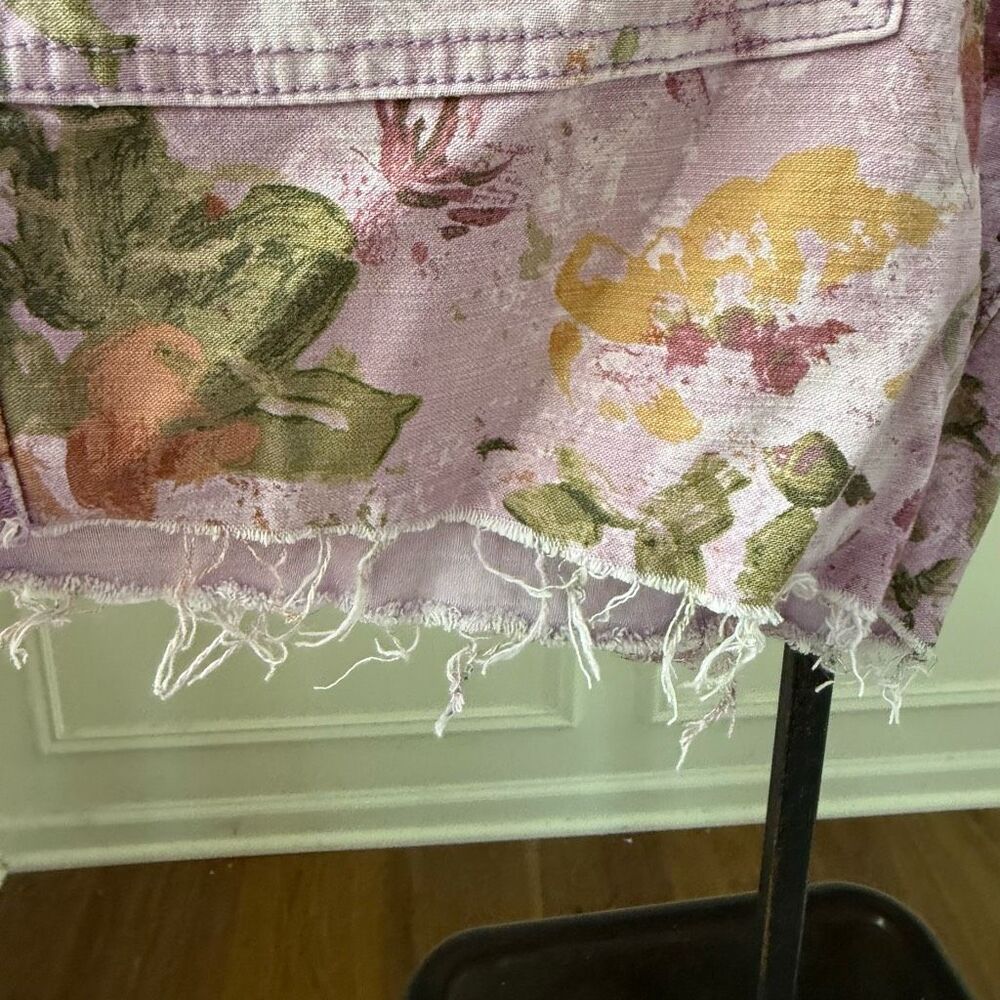 Pilcro Anthropologie Purple Floral Shorts 25 - Picture 4 of 10